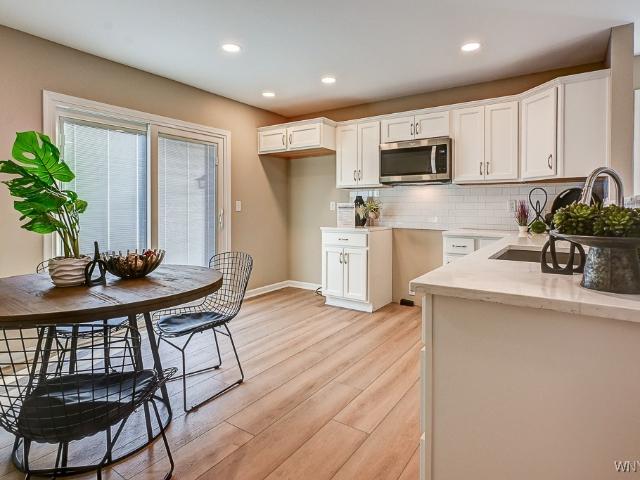 Townhouse for sale in Bowmansville, New York