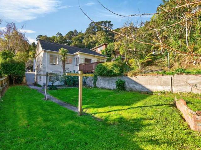 House for sale in Days Bay, Wellington
