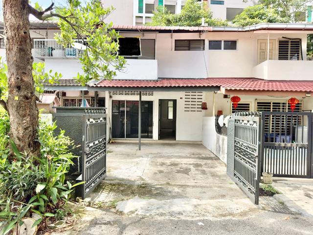 Terraced House for sale in Country Heights Damansara, Kuala Lumpur