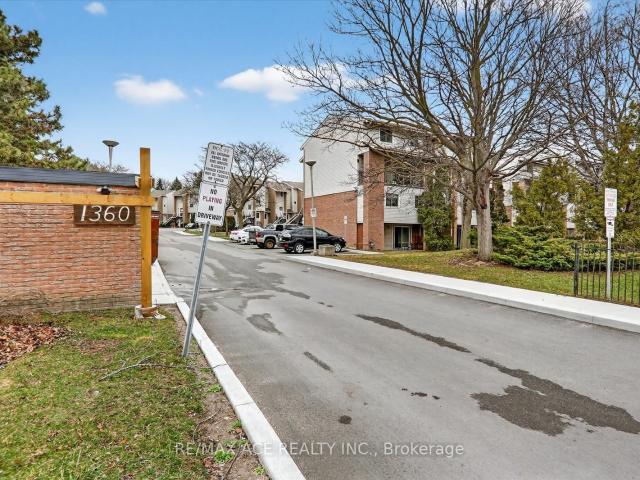 Condo for sale in Woburn, Ontario