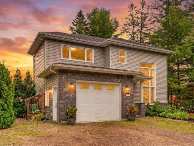 Property for sale in La Jacques-cartier, Quebec
