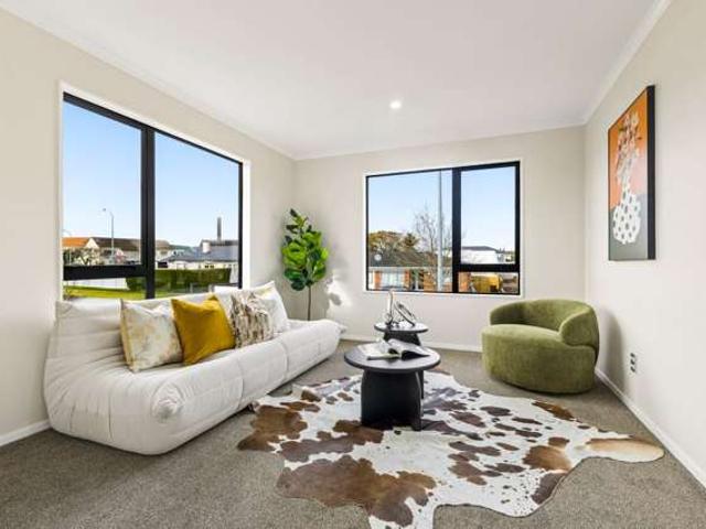 Townhouse for sale in East Tamaki, Oroua County