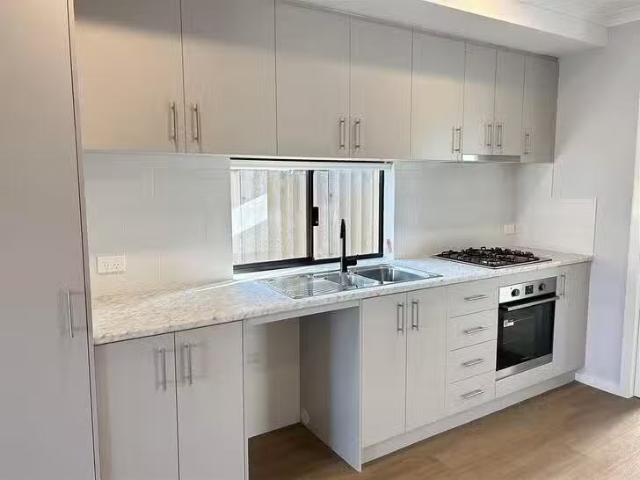 House for rent in Waikiki