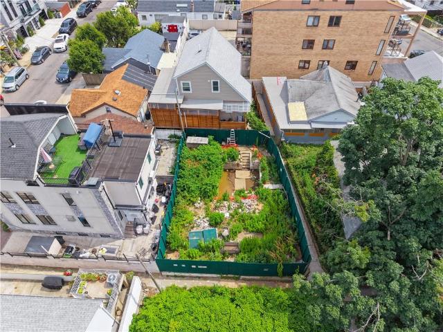 Land for sale in Arverne, New York