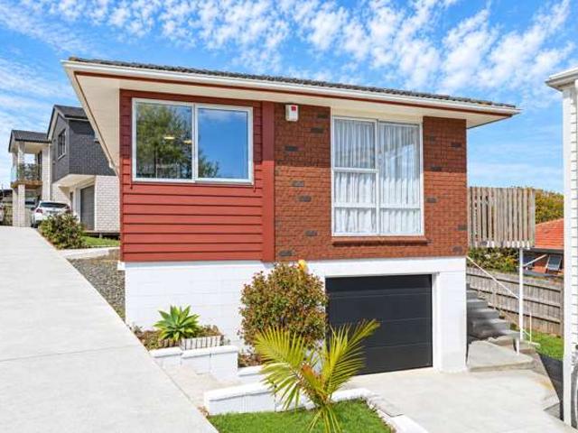 House for sale in Pakuranga Heights, Howick