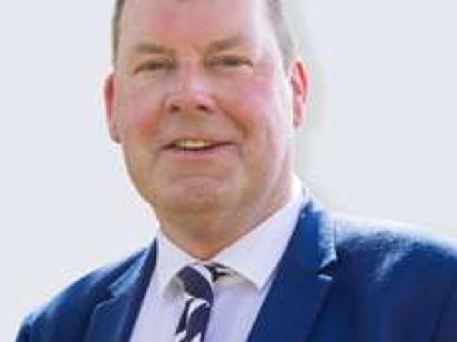 House for sale in Chaslands, Canterbury