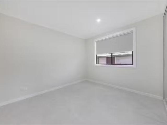 Apartment for rent in St Clair, Sydney