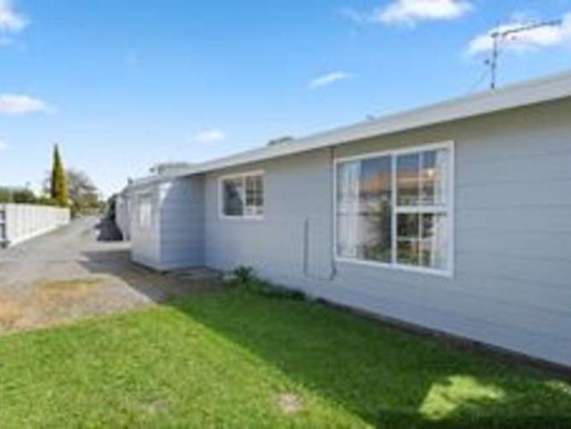 Townhouse for sale in Redwoodtown, Blenheim