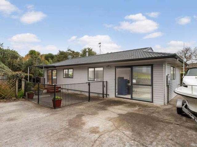House for sale in Awhitu, Oroua County