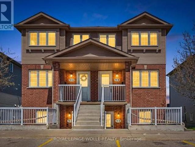 Townhouse for sale in Kitchener, Ontario