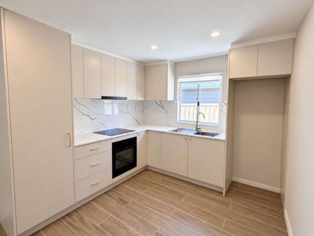 Granny Flat for rent in Mannering Park, New South Wales