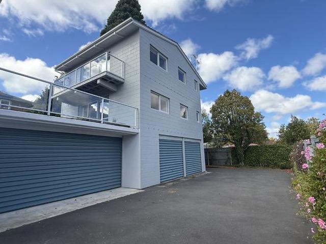 Apartment for rent in Heathcote, Canterbury
