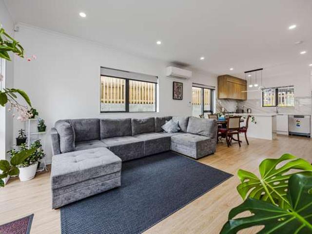 House for sale in Papakura