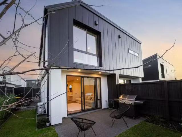 House for sale in Heathcote, Canterbury
