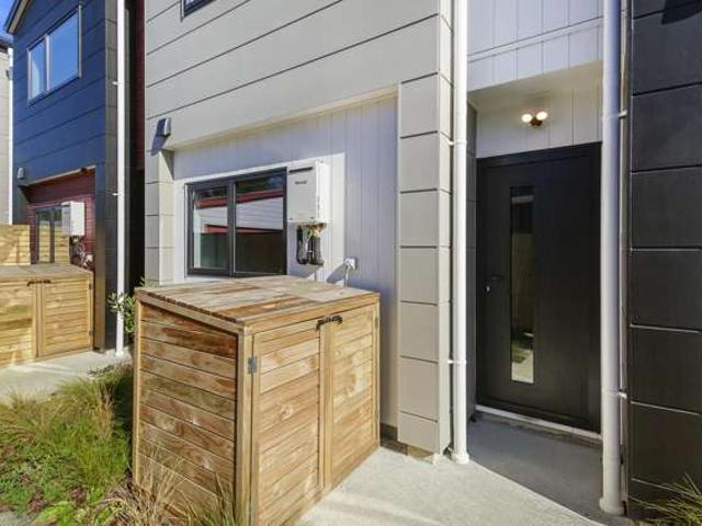 Townhouse for sale in Pauatahanui, Wellington