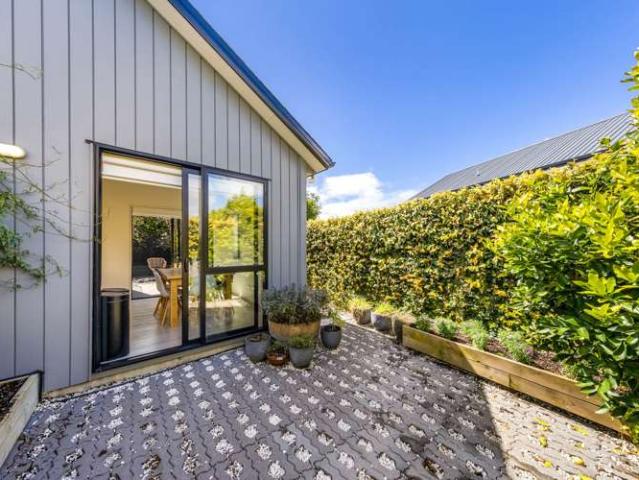 House for sale in Oroua County