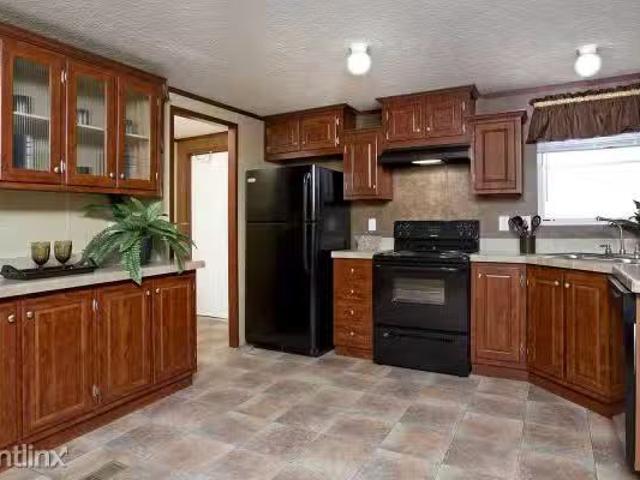 Condo for rent in Flint