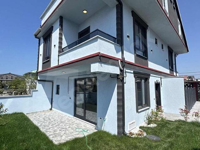 Kocaali, Sakarya içerisinde satılık Villa