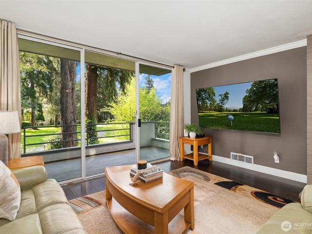 Condo for sale in Kenmore, Washington