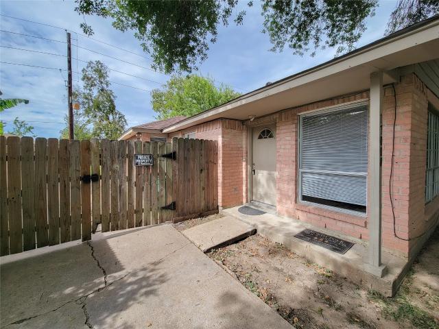 House for sale in Mission West, Houston