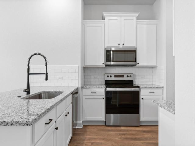 House for sale in Manor