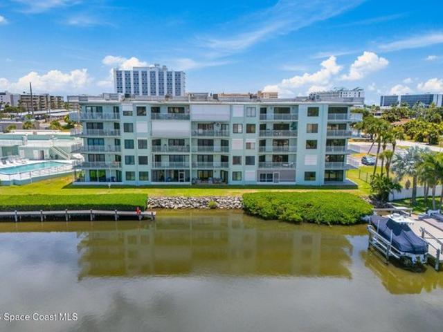 Condo for sale in Cocoa Beach, Florida