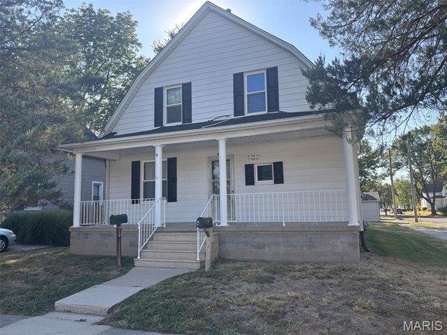 House for sale in Highland, Illinois