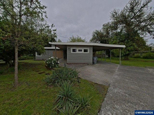 House for sale in Oregonia