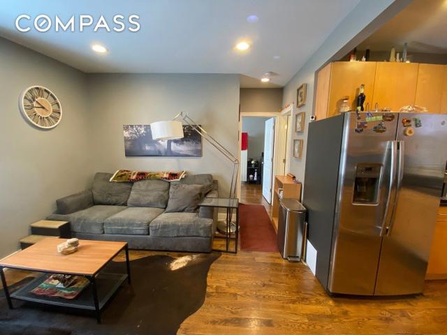 Property for rent in Chicago Park, Illinois