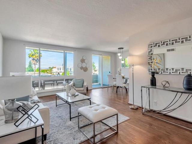 Condo for sale in San Carlos, San Mateo County