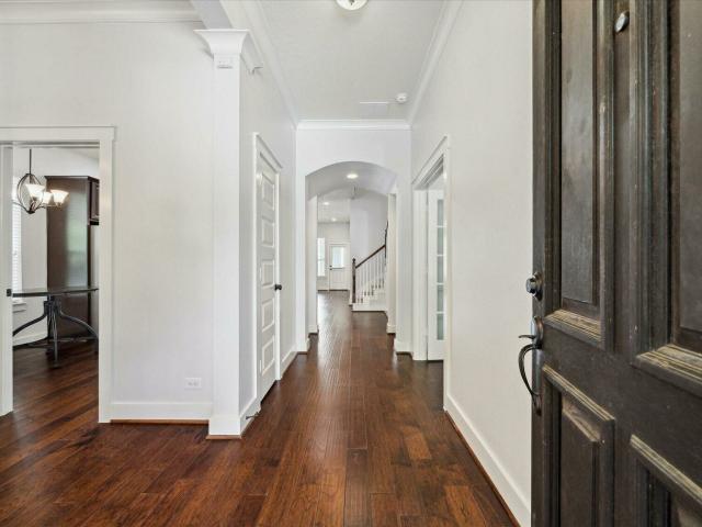 House for sale in Cypress