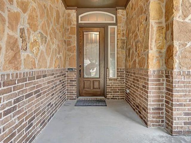 House for sale in Woodway