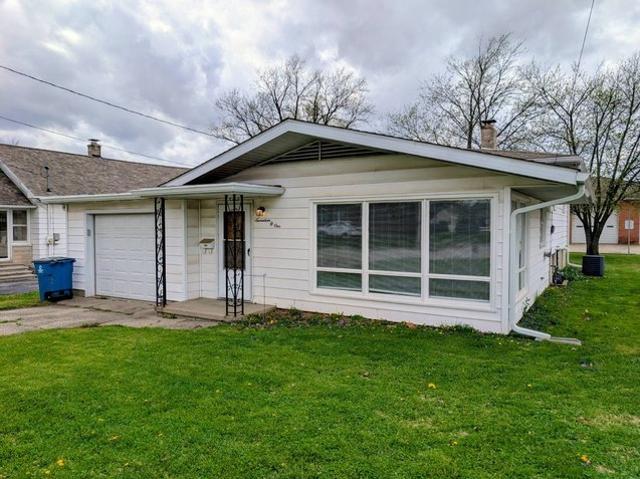House for sale in Lawrenceville, Illinois