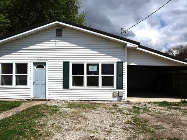 House for sale in Emmetsburg, Iowa