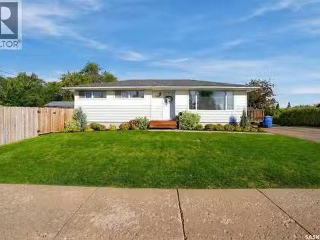 House for sale in Kinsmen Park, North Battleford