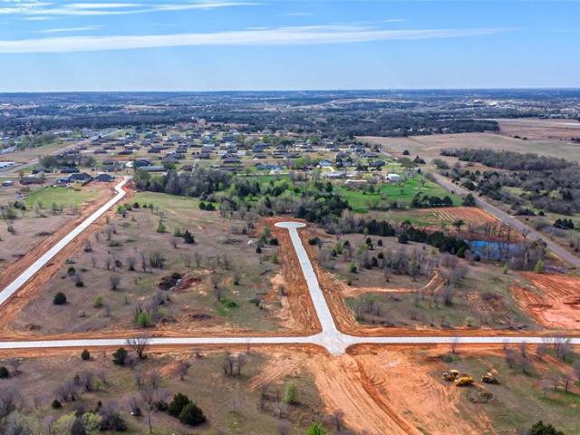 Land for sale in Guthrie, Logan County