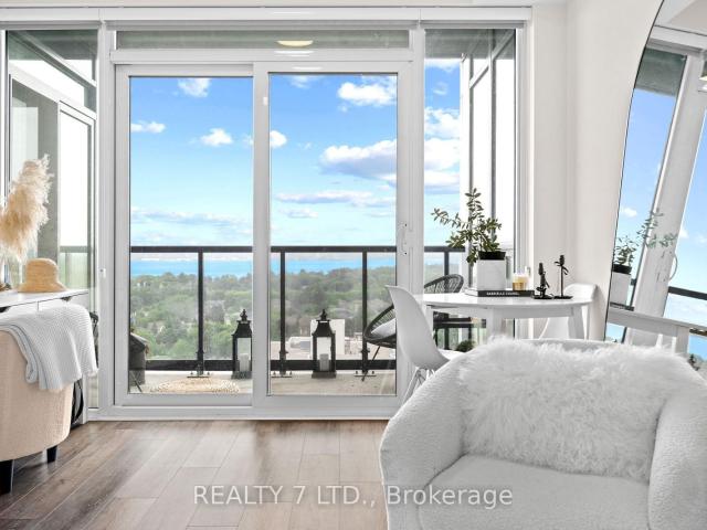 Condo for sale in Toronto, Golden Horseshoe