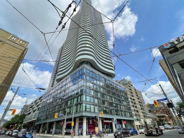 Condo for sale in Toronto, Golden Horseshoe