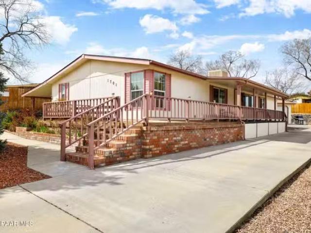House for sale in Prescott Valley