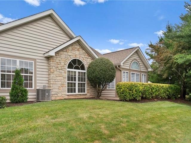 Condo for sale in Crescent, Pennsylvania