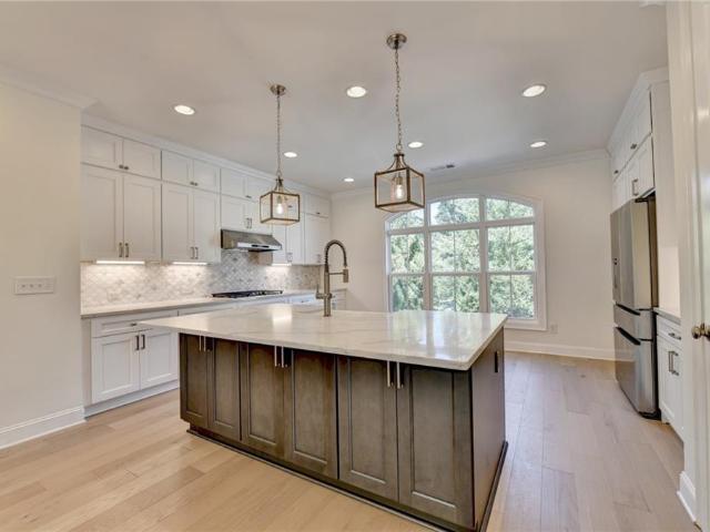 Townhouse for sale in Dunwoody, Georgia
