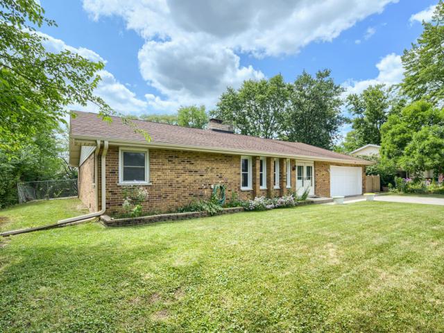 House for sale in Crest Hill, Illinois