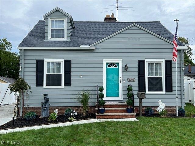 House for sale in Wickliffe, Lake County