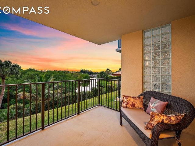 Condo for sale in Jupiter, Florida