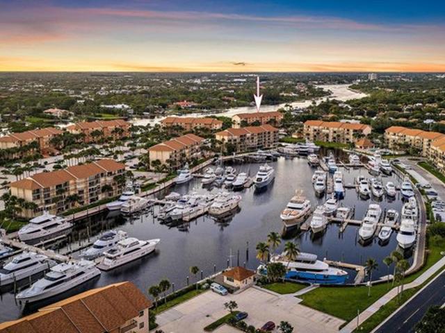 Condo for sale in Jupiter, Florida