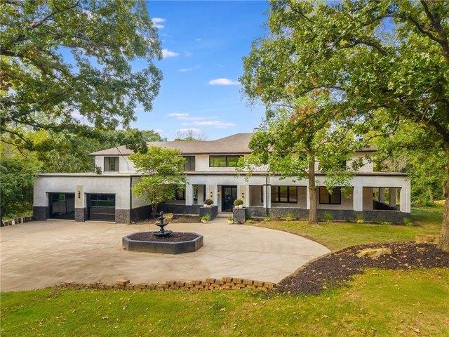 House for sale in Blue Springs, Missouri