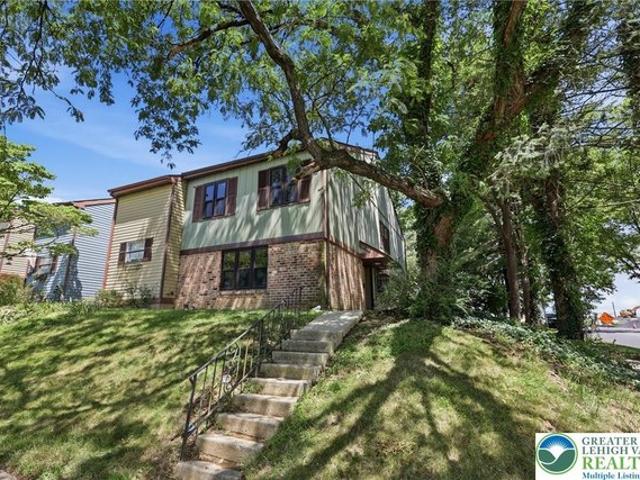 Townhouse for sale in Lehigh, Pennsylvania