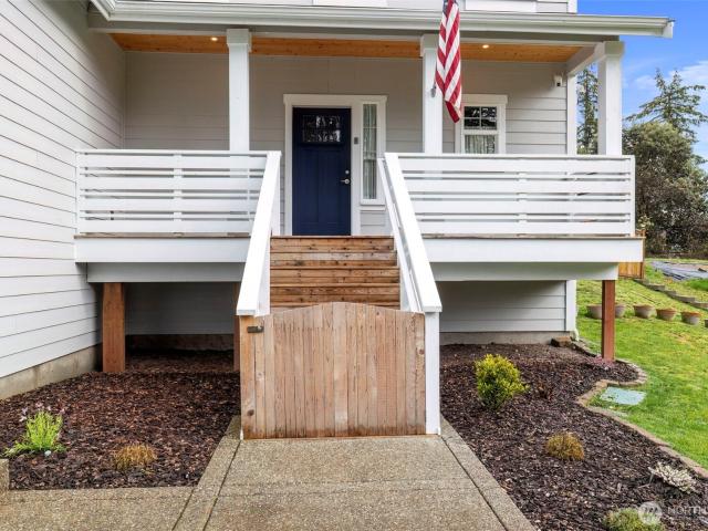 House for sale in Lakebay