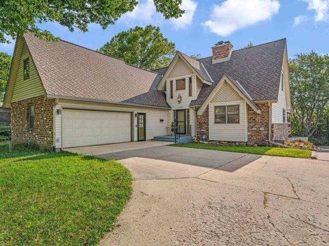 House for sale in Topeka, Shawnee County