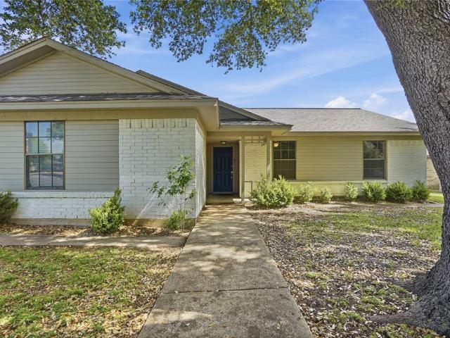 House for sale in Benbrook, Texas